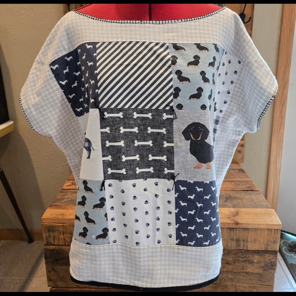 Patchwork Dachshund Top in Navy & Light Blue - Picture 3 of 6